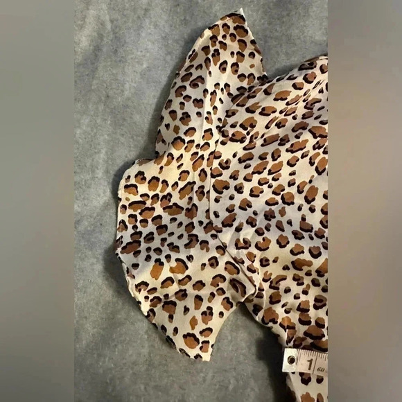 NWT Hayden Los Angeles leopard oversized blouse size M - Picture 4 of 5